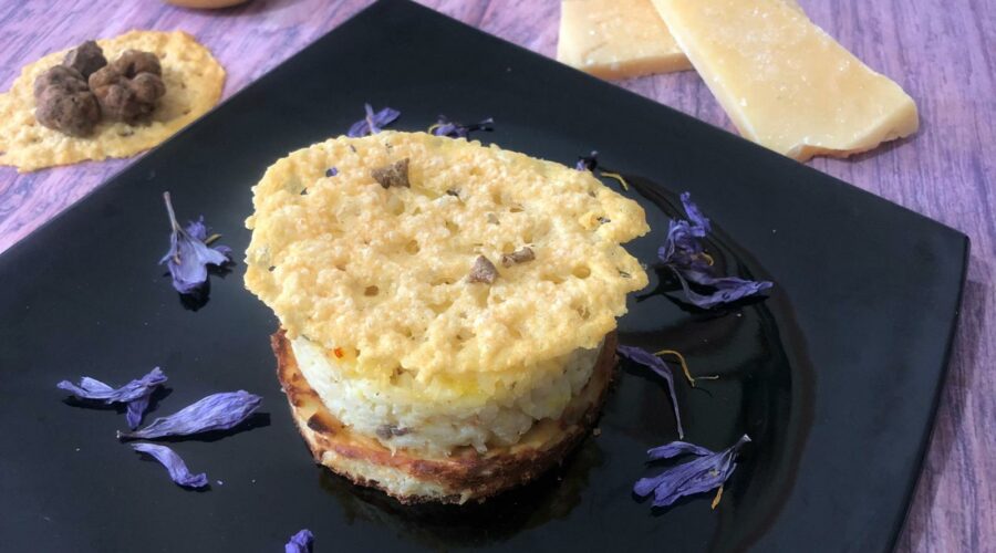 Risotto al tartufo su tortino di patate ricetta primi